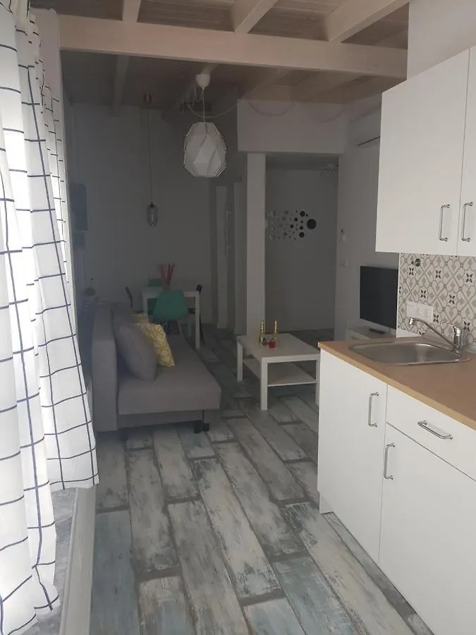 Apt 6 - Apartamento En La Playa De El Palo マラガ アパート