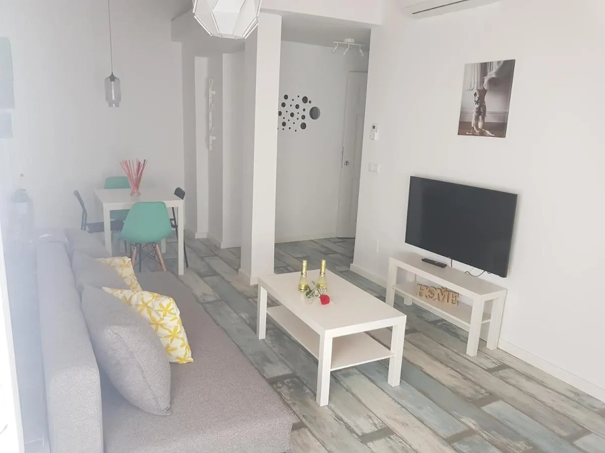 Apt 6 - Apartamento En La Playa De El Palo Málaga 0*,
